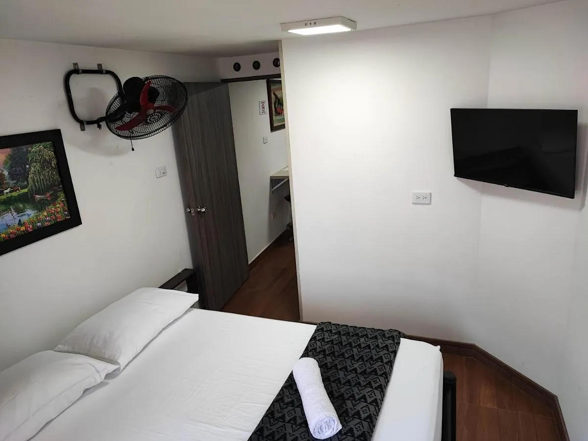 El Carmen Hostels Cali 0*,  Colombia